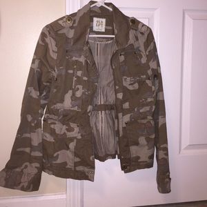 Camo Tie-Back Jacket