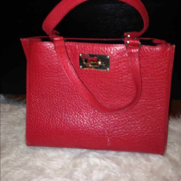 DKNY red tote bag - Picture 2 of 2