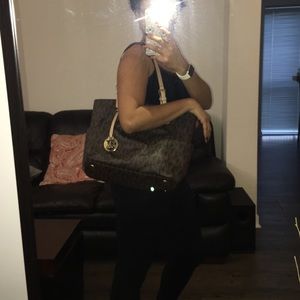 Michael Kors Jet Set Logo Tote in Brown