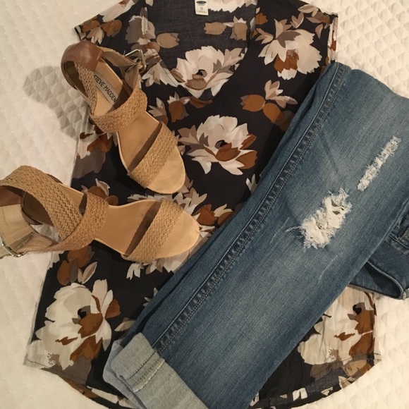 Floral top