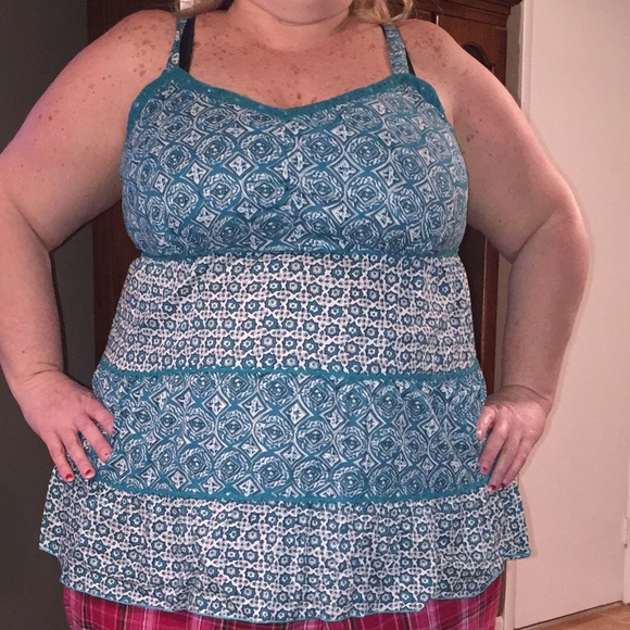 Blue and white print tank top