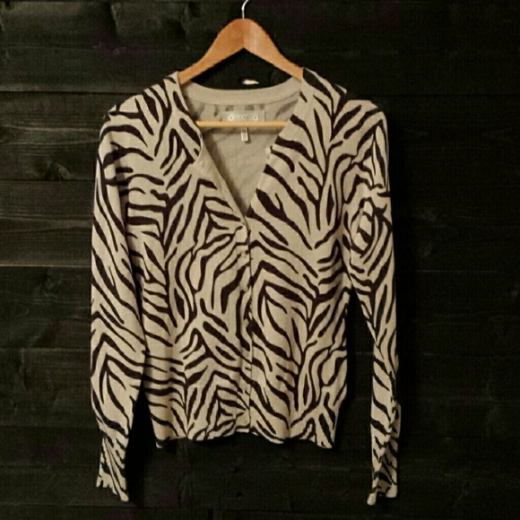 Old Navy Sweaters - 🔵Closing My Closet🔵