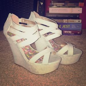 Size 7 - Mint wedges! Never been worn!