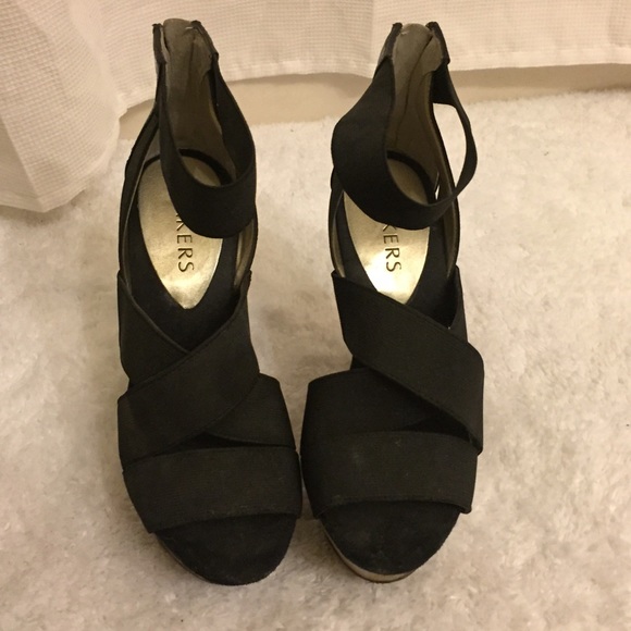 Good condition BAKERS high platform heels - Picture 2 of 4