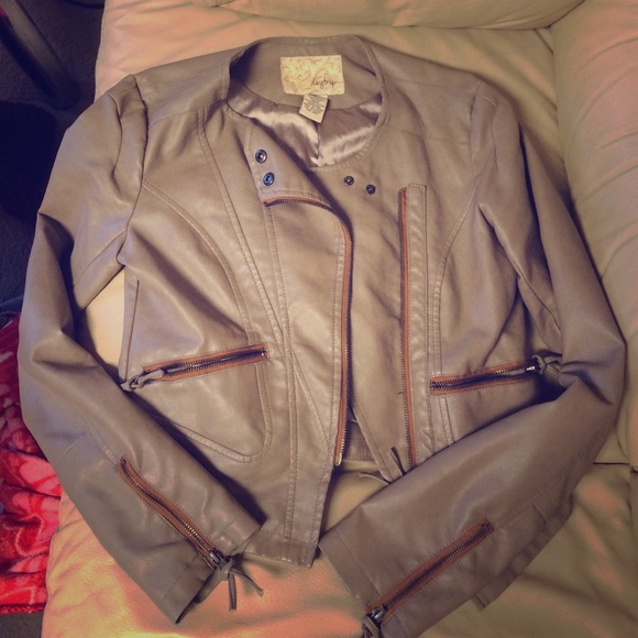 💥✨✨CLOSING MY CLOSET✨✨💥