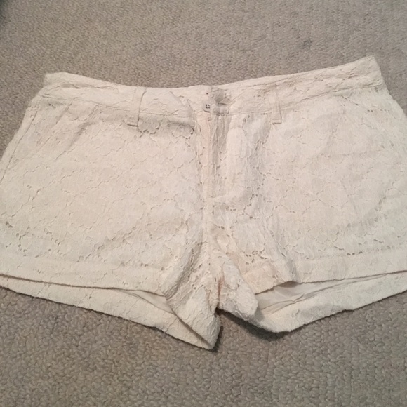 Lace shorts