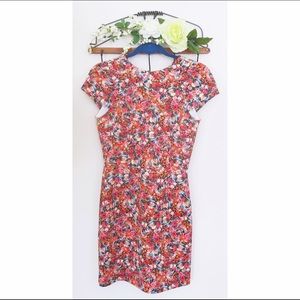 Beautiful NWT Zara floral mini dress!