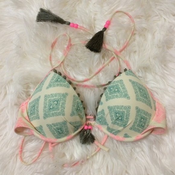 SOLD Victoria's Secret Fabulous push-up bikini - Picture 3 of 3