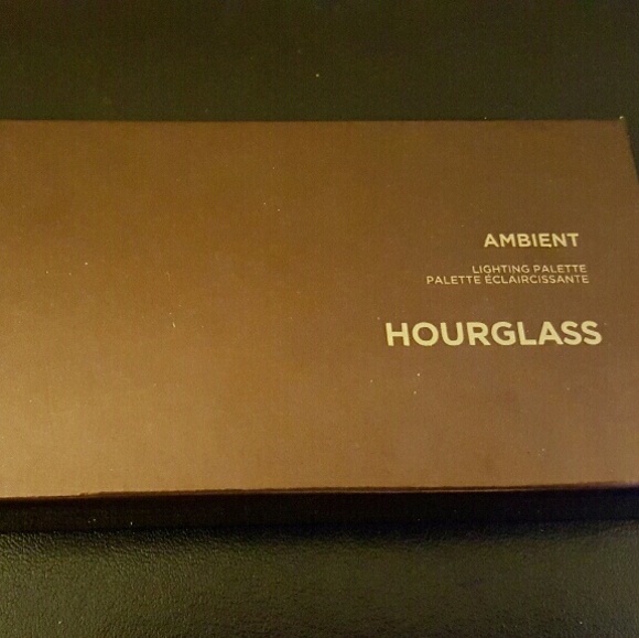 Hourglass Ambient Lighting Palette - never used