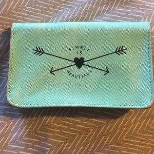 TOMS "simple is beautiful" Wallet