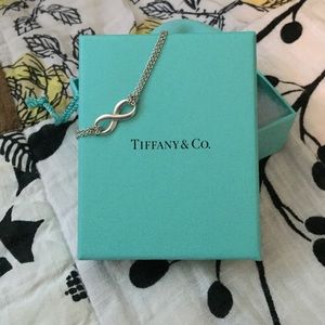 TIFFANY & CO INFINITY BRACELET