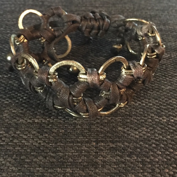 Brown leather and gold adjustable bracelet