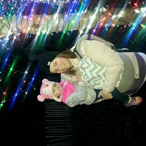 Meet your Posher, Noelle