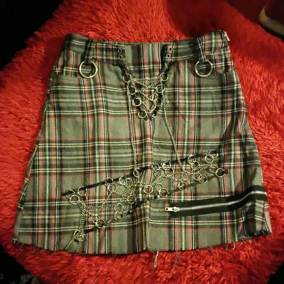 Gray tartan punk skirt