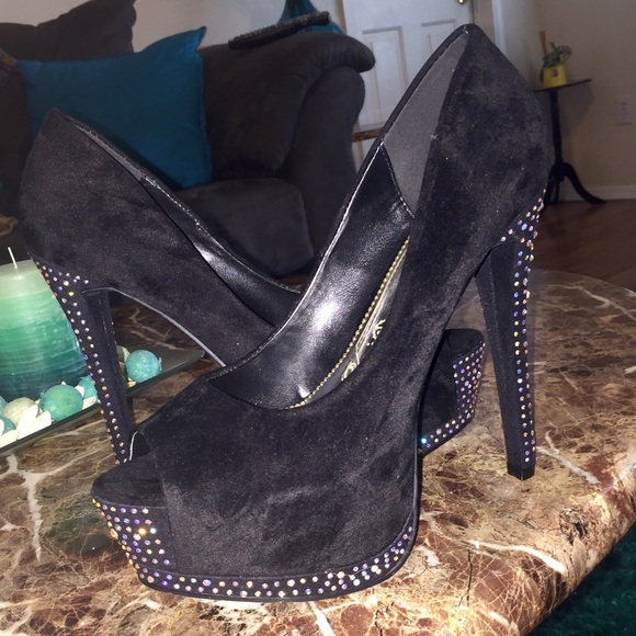 Stunning black heels! - Picture 1 of 4