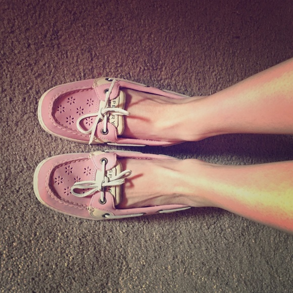 *Trading* Baby Pink Sperry Angelfish Eyelet