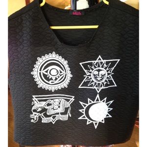 Black sleeveless crop top