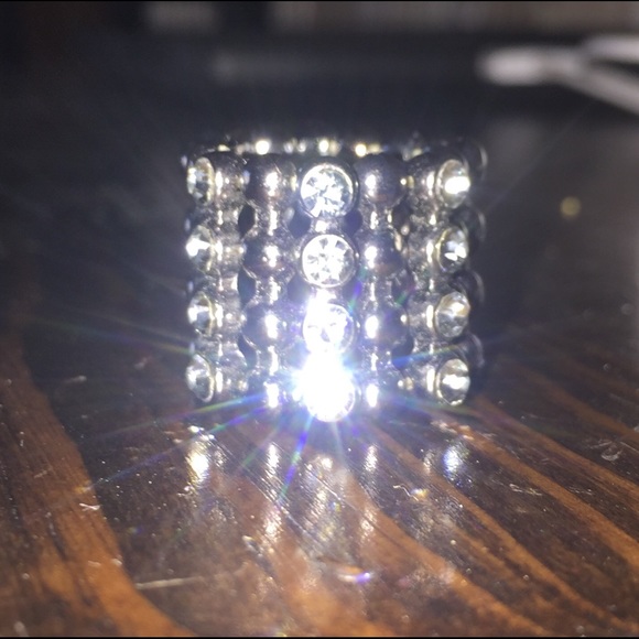 Metallic gray stretchy ring with 3 rows of bling