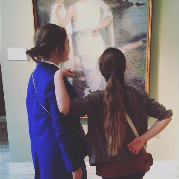 Meet your Posher, Gabriella - Picture 5 of 8