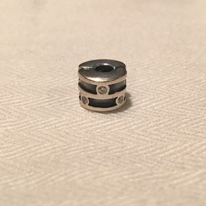 Pandora charm clip