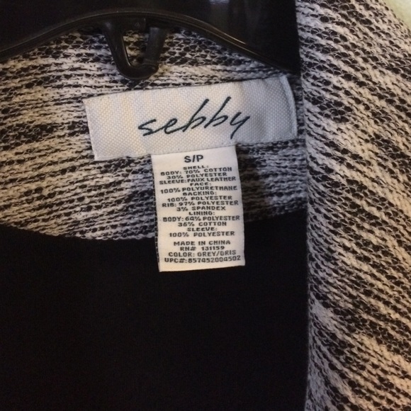 Black and white jacket, with faux leather sleeves - Picture 2 of 4