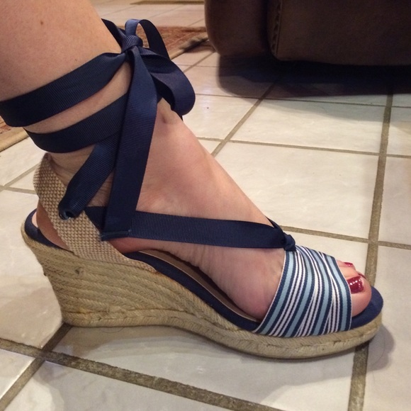 Karen Scott Shoes - Karen Scott wedge shoes