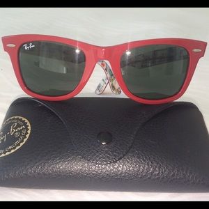 RayBan Wayfarer