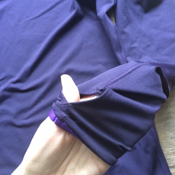 SOLD - Nike Pro Warm Sweater - Picture 3 of 4