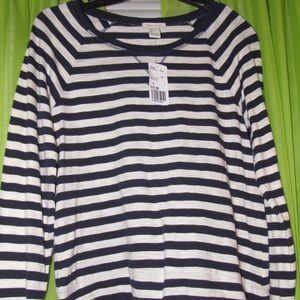 Navy & white long sleeved shirt.