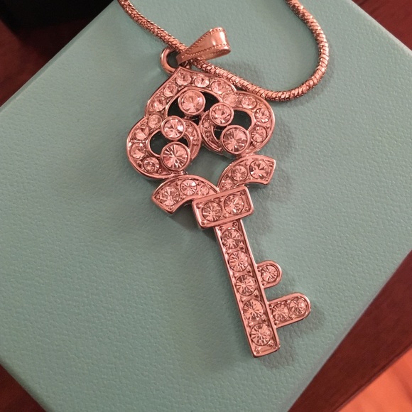 Oversized Key Rhinestone Necklace