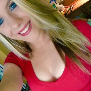 Meet your Posher, Candice