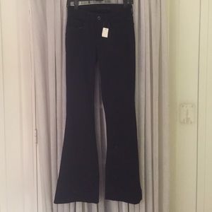 Never worn J BRAND wide legs jeans!!!