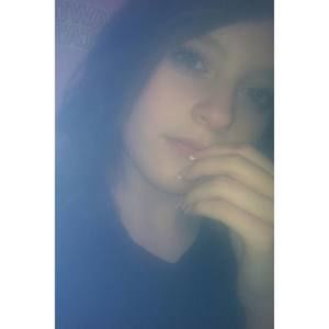 Meet your Posher, Lacey