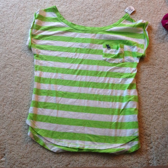 New Abercrombie and Fitch Top M
