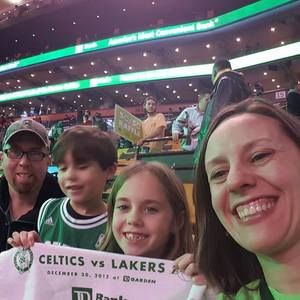 Meet your Posher, Alicia