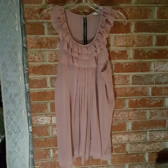 Ruffle sleeveless shirt