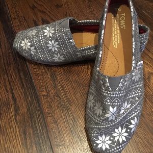 Never worn Snowflake Toms