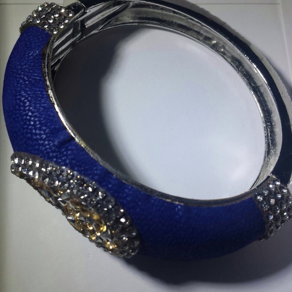 Bangles - Picture 3 of 3