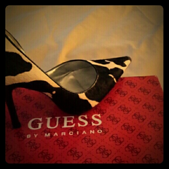 GUESS HEELS