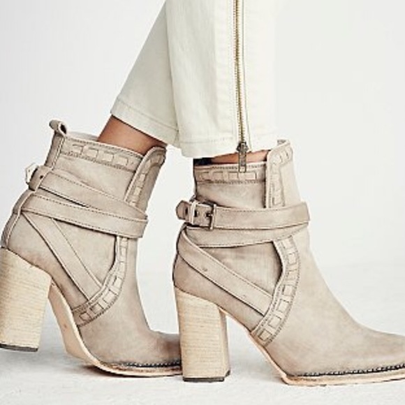 ❌SOLD Free People Heirloom Taupe Bootie boot heel - Picture 2 of 4