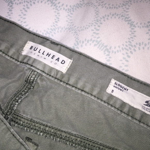 Distressed short shorts - Picture 4 of 4