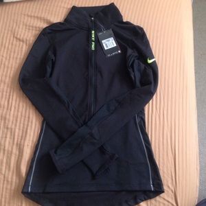 NWT Nike pro Hyperwarm half zip sweater,XS