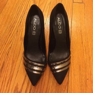 black Aldo pumps