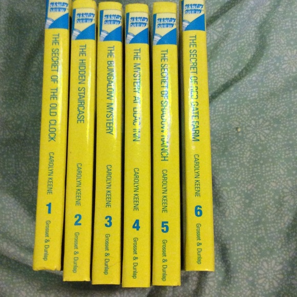 The original 6 books of the Nancy Drew series