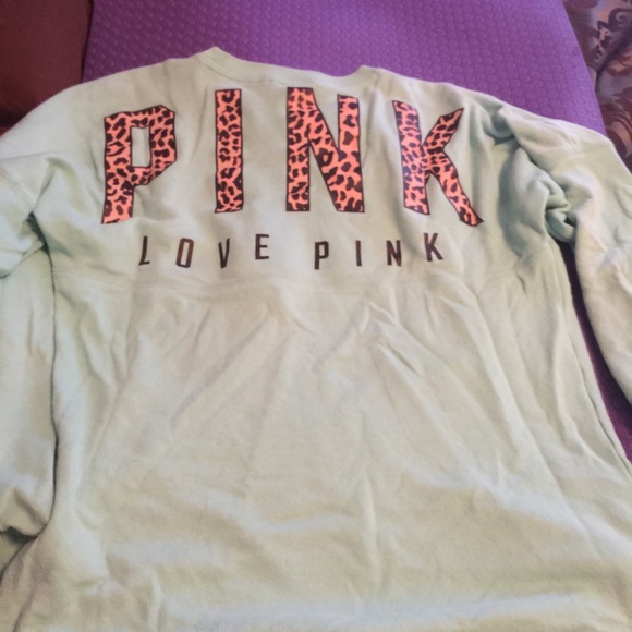 Victoria secret-Crewneck!