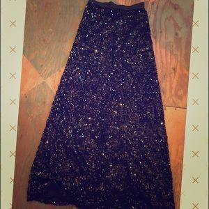 Sequined long skirt