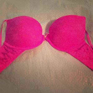 Hot pink VS bra!