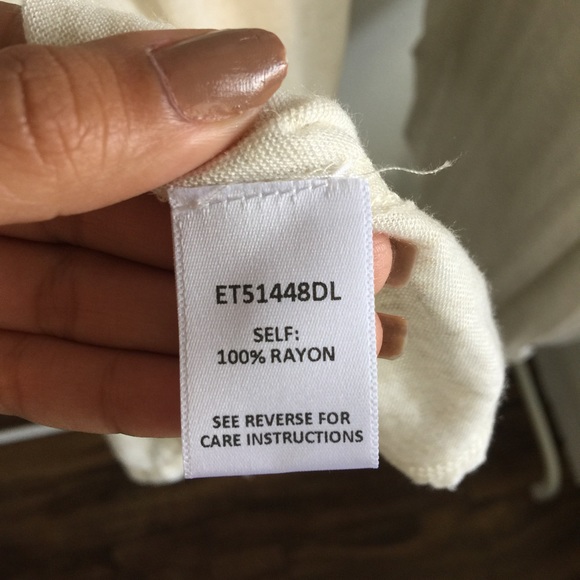 Oatmeal Loose Tee - Picture 3 of 4