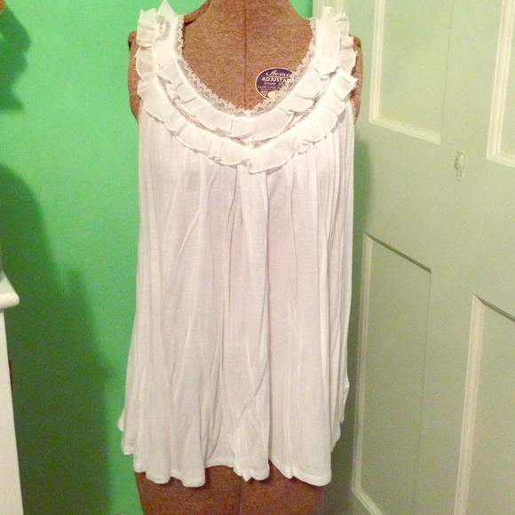 Forever 21 ruffle embellished tank