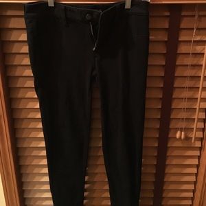 Black jeggings